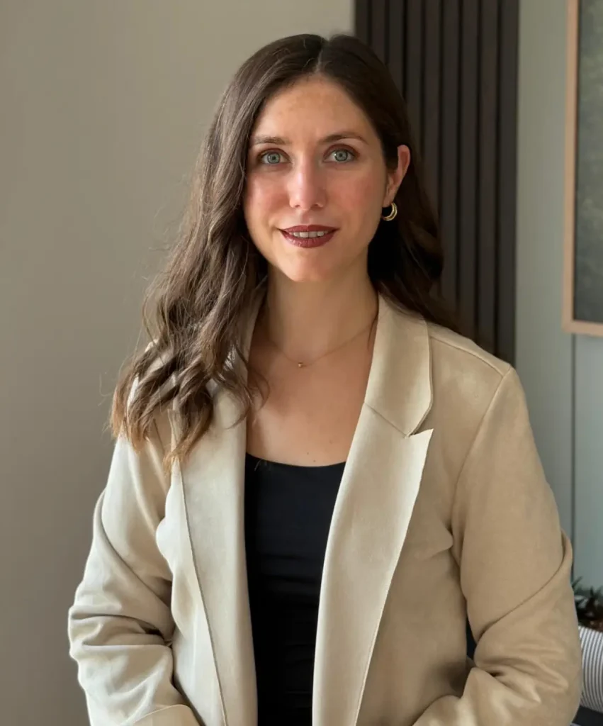 Aslınur Akın Uzman Klinik Psikolog